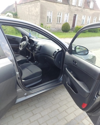 Hyundai I30 cena 19000 przebieg: 123000, rok produkcji 2010 z Gniezno małe 92
